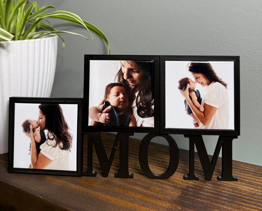 "Mom" Magnetic Frame