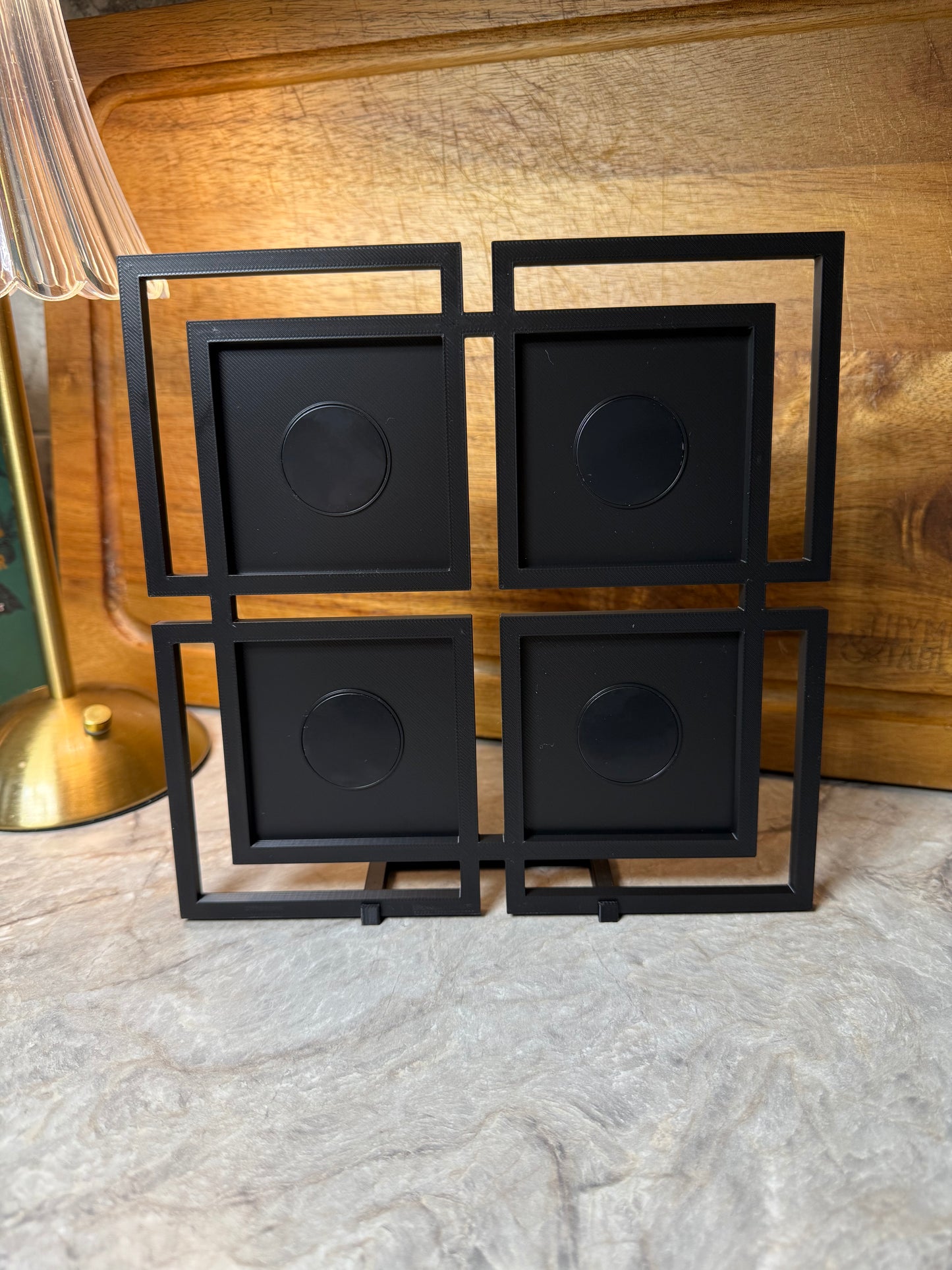 Modern Magnetic Frame